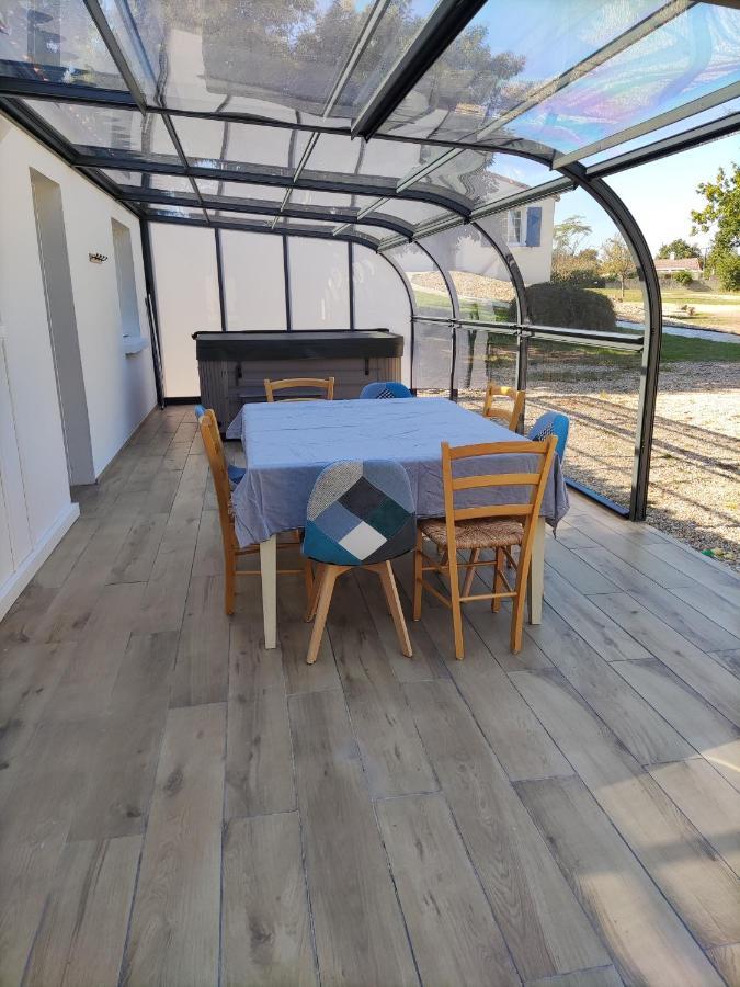 Maison Avec Jacuzzi Proche Plages Avrillé Eksteriør bilde